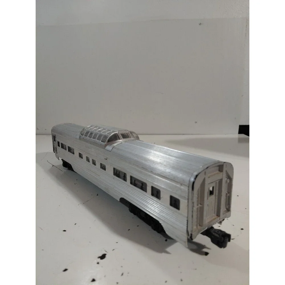 Lionel 2532 O Gauge Model Railroad Lines Silver Range Vista Dome Passenger Car